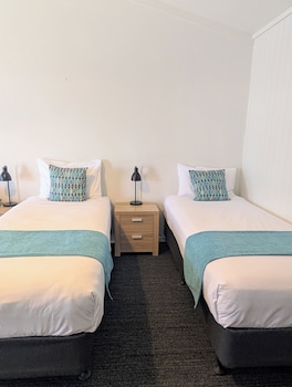 Courtyard Twin Room