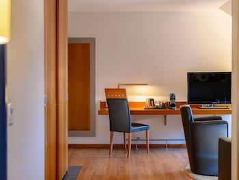 Premium Room, 1 King Bed