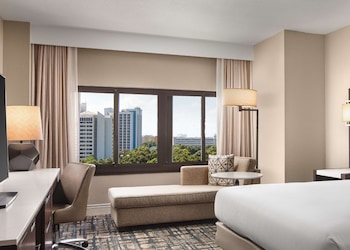 Room, 1 King Bed, Accessible (Hearing)