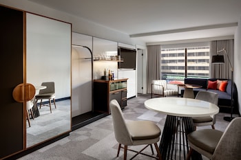 Suite, 1 Bedroom (Urban)