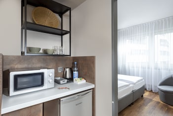 Pure Plus Courtyard View Single Use