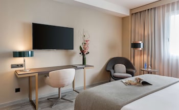 Junior Suite (Extra Bed 3 adults)