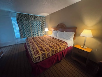 King Bed Budget Smoking
