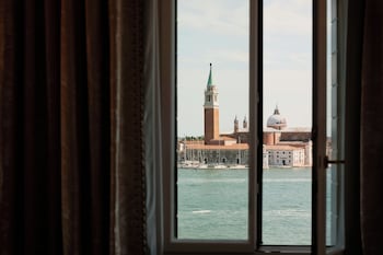 Four Seasons, Suite, Lagoon View