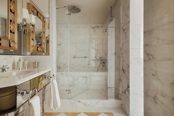 Grand Room (Premium)