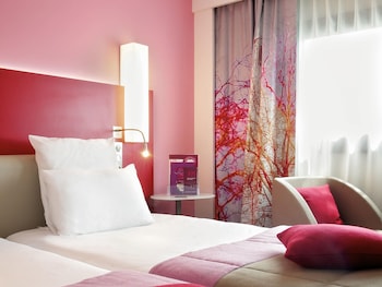 Privilege, Room, 2 Twin Beds