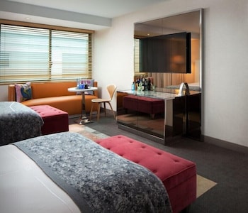 Premier Room, 2 Double Beds, Non Smoking