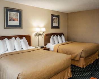 Standard Room, 2 Queen Beds, Non Smoking