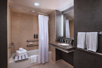 Room, 2 Double Beds (Mobility/Hearing Accessible, Tub)