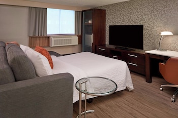 Executive Room, 1 King Bed with Sofa bed