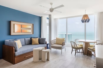 Suite, 1 King Bed with Sofa bed, Balcony, Oceanfront