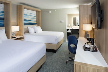 Standard Room, 2 Queen Beds, Mobility Accessible (Roll-In Shower)