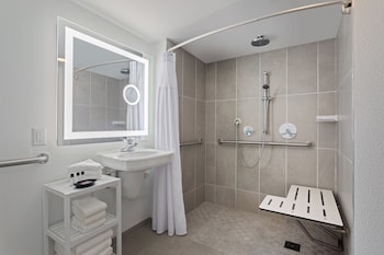 Standard Room, 2 Queen Beds, Mobility Accessible (Roll-In Shower)