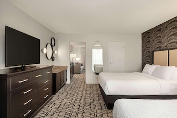 Premium Suite, 2 Double Beds