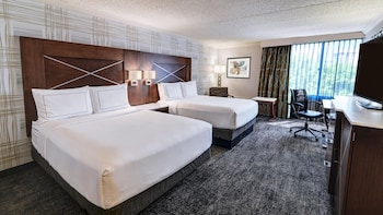 Room, 2 Queen Beds, Accessible, Microwave (Mobility & Hearing, 3x3 Shower)