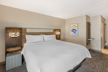 Standard Room, 1 King Bed, Accessible (Communication Accessible)