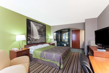 Luxury Room, 1 King Bed, Non Smoking, Jetted Tub