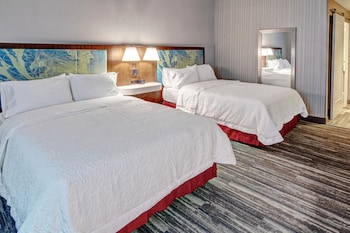Room, 2 Queen Beds, Mobility Accessible, Microwave
