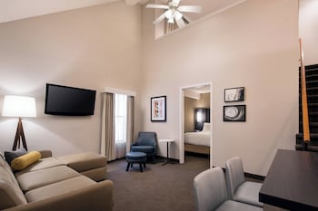 Suite, 2 Bedrooms (Hearing Accessible)