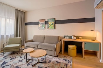 Room, 1 King Bed with Sofa bed
