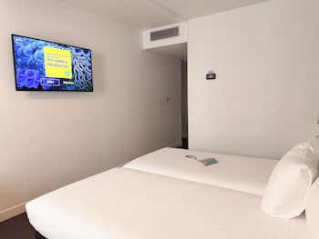 Standard Room, 2 Twin Beds