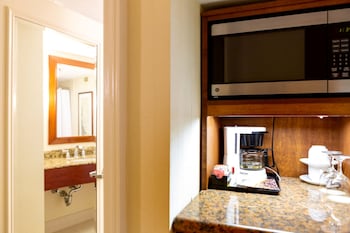 Deluxe King Room ADA