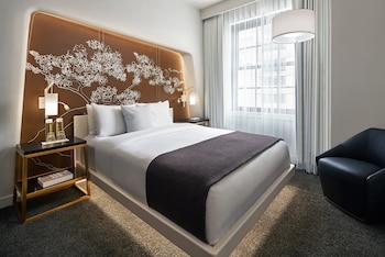 Deluxe Room, 1 Queen Bed (City View Deluxe Queen)