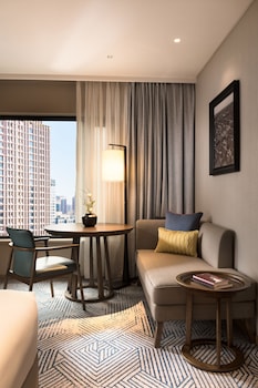 King Hilton Deluxe