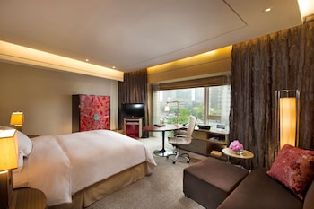 King Hilton Executive