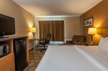 Standard Room, 1 Queen Bed, Non Smoking (Upper Floor, Stair Access Only)