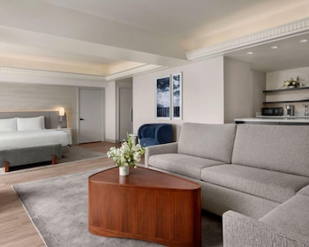 Studio, 1 King Bed