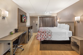 Deluxe Room, 1 King Bed, Accessible (Roll-In Shower, Smoke Free)