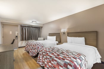 Standard Room, 2 Double Beds (Smoke Free)