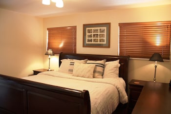 Traditional Condo, Multiple Beds, Kitchen (3 bedroom 3 bath condo)