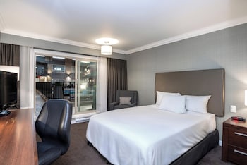 Standard Room, 1 Queen Bed (Selkirk Building)