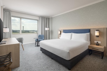 Executive Room, 1 King Bed (Newly Renovated)