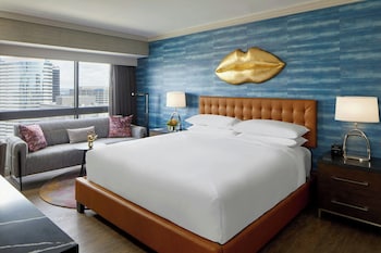 Presidential Suite, 1 King Bed, Smoking
