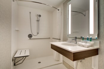 Standard Room, 1 Double Bed, Accessible (Communications)