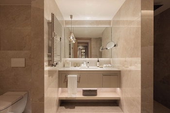 Studio Residence, 1 King