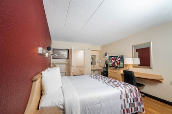 Deluxe Room, 1 King Bed, Accessible, Non Smoking (Roll-In Shower)