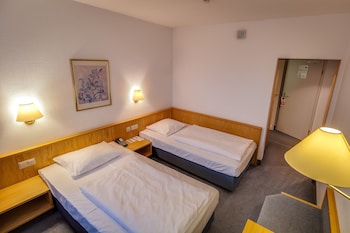 Economy Twin Room