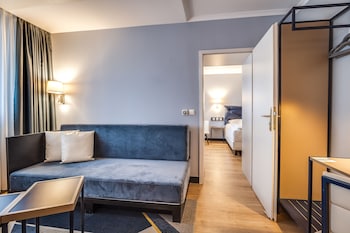 Suite 22nd floor