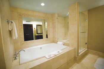 Premium Room, 1 King Bed