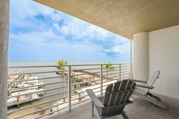 Oceanview Two-Bedroom Suite (Accessible)