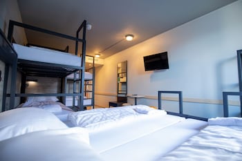 Six-Bed Room