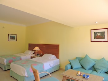 Superior Twin Room with Garden And Pool View