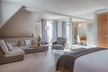 Corner Junior Suite, Lake View, (75 m²)