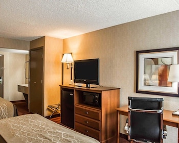 Standard Room, 2 Queen Beds, Non Smoking
