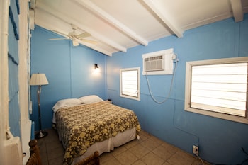 Economy Room, Shared Bathroom