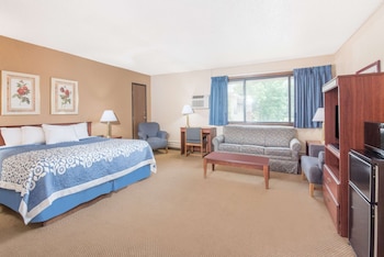 Suite, 1 King Bed with Sofa bed, Non Smoking